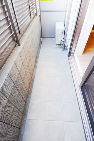 シャーメゾンプレシャス祇園のバルコニー