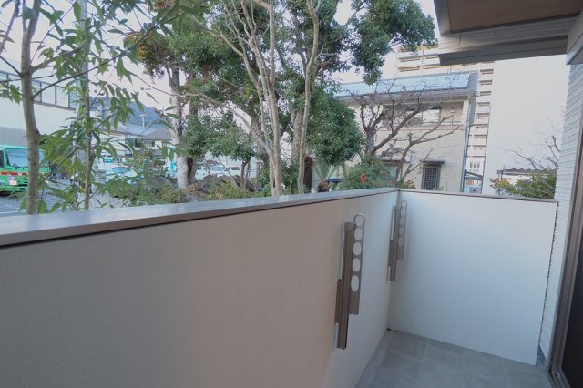 シャーメゾンプレシャス祇園のバルコニー