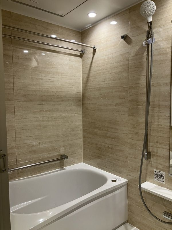 アマックス横浜の浴室