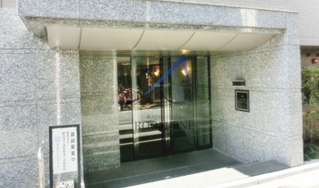 ルーブル中野坂上参番館のエントランス|エントランスです。