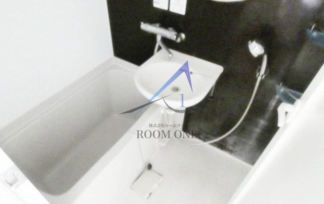 ルーブル中野坂上参番館の浴室|お風呂です。