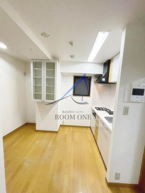 ル・シック参宮橋の居間・リビング|洋室のお部屋です。