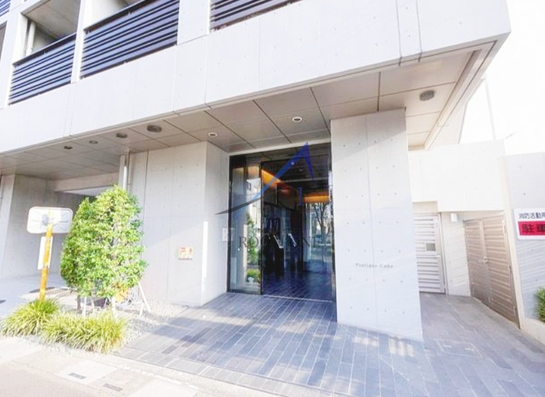 プラティーク・キューヴ