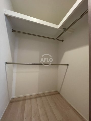 ジオタワー南森町　堀川小学校区の収納|ジオタワー南森町　ウォークインクローゼット
