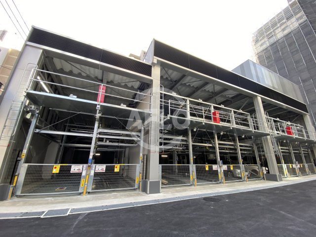 ジオタワー南森町　堀川小学校区の駐車場|ジオタワー南森町　駐車場