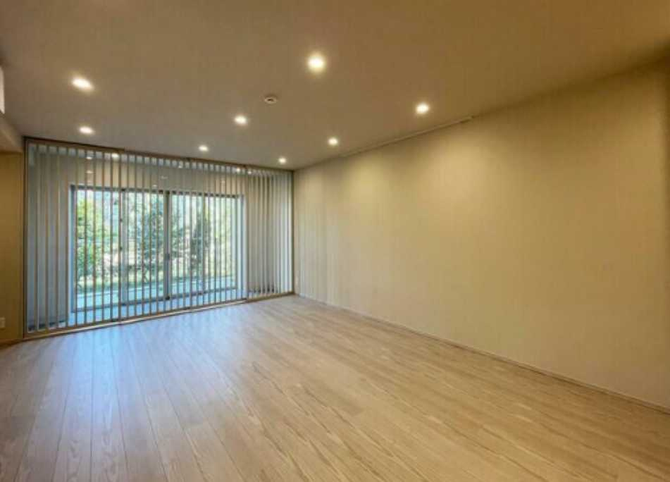 瀬田の杜Garden&Terrace　床暖房　ペット相談　タウンハウスの居間・リビング