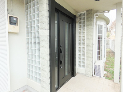 【エントランス】 | 部屋数ゆったり８ＬＬＤＫ