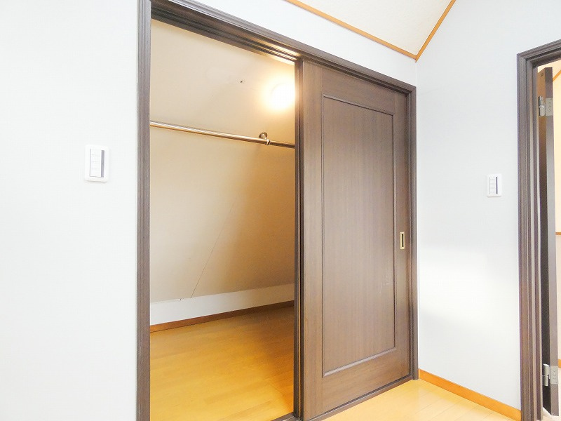 部屋数ゆったり８ＬＬＤＫの収納