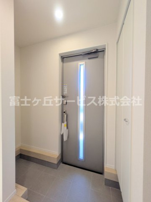 【玄関】 | 富士宮市北町 2期 新築一戸建て 1号棟 | 玄関です