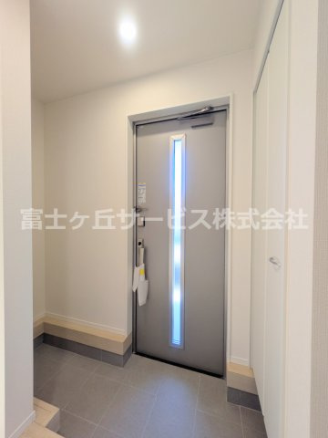 【玄関】 | 富士宮市北町 2期 新築一戸建て 1号棟 | 玄関です