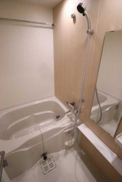 ベルファース駒沢三丁目　礼金0　フリーレント2か月　築浅の浴室