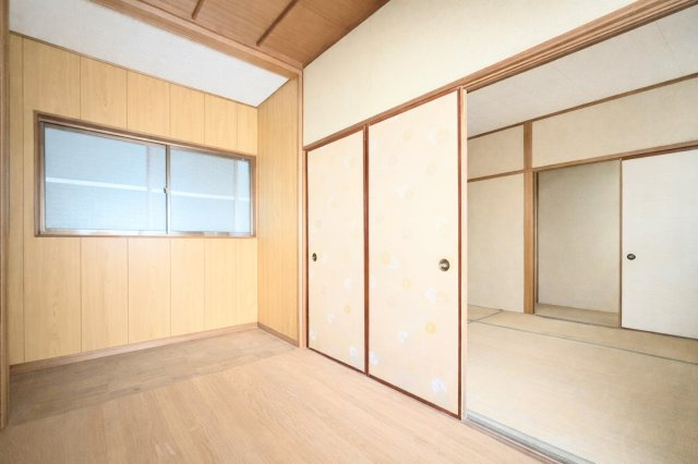 【洋室】 | ◆中区花咲町2丁目　中古戸建◆ | ◆土・日・祝日は、当社スタッフによる現地案内会を実施しております。もちろん平日のご案内も可能です。お気軽にご相談ください！！