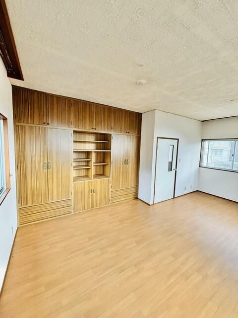 毛見戸建　１４３７－２３５の居間・リビング