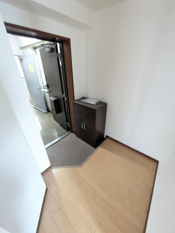 あおばビルの玄関