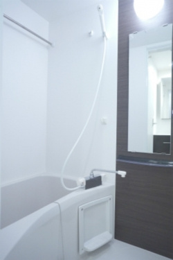 リブリ・谷津の浴室