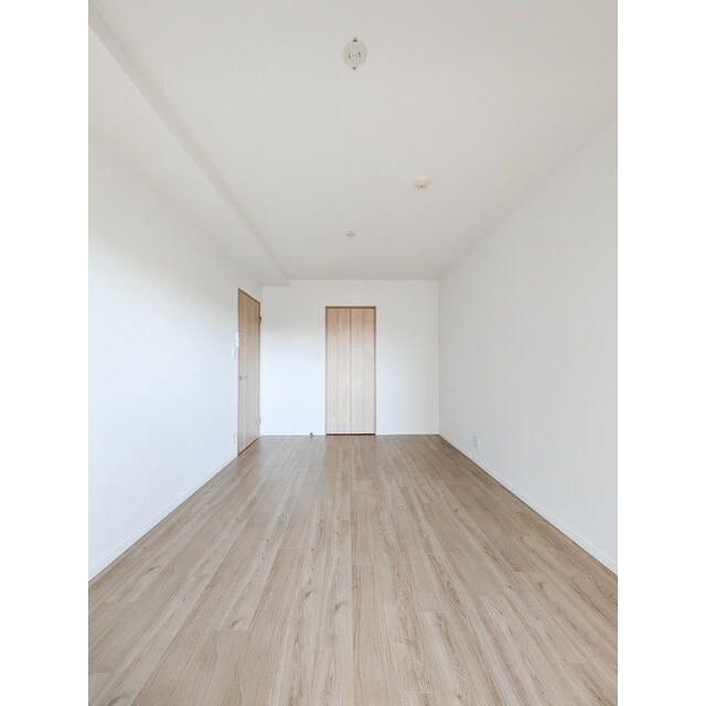 オーパスホームズ白山の寝室