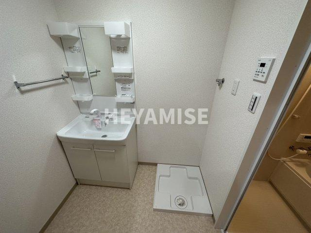 エスポワール長野の洗面所|※室内画像は別号室のもの。