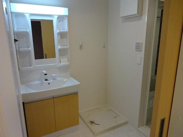 レヴァータの洗面所|洗髪洗面化粧台