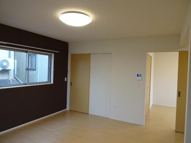 レヴァータの居間・リビング|リビング