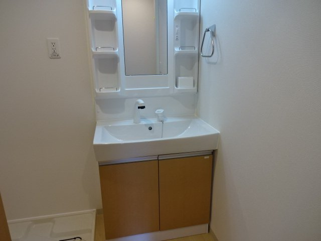 メゾン　ハヤブサ Ａの洗面所|洗髪洗面化粧台