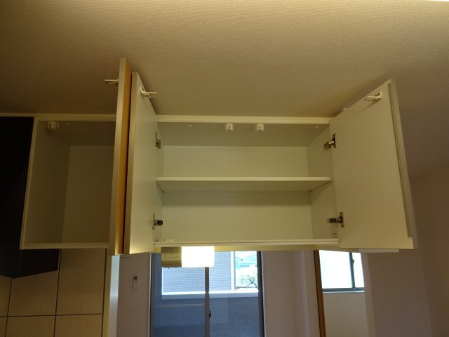 メゾン　ハヤブサ Ａのキッチン|吊棚