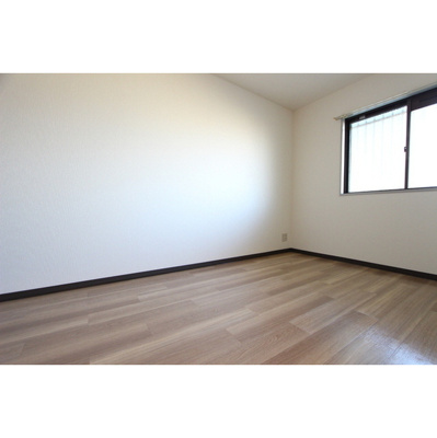 【居間・リビング】 | 玄関横洋室