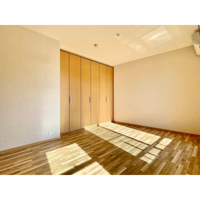 【居間・リビング】 | ☆洋室10.7帖