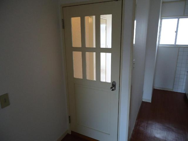 クリスタルハイツⅠの内装|室内建具