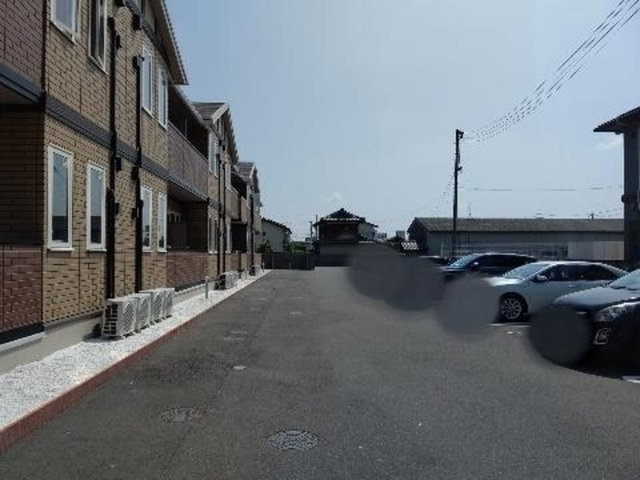 ブルースター東宮　A館の駐車場|駐車場