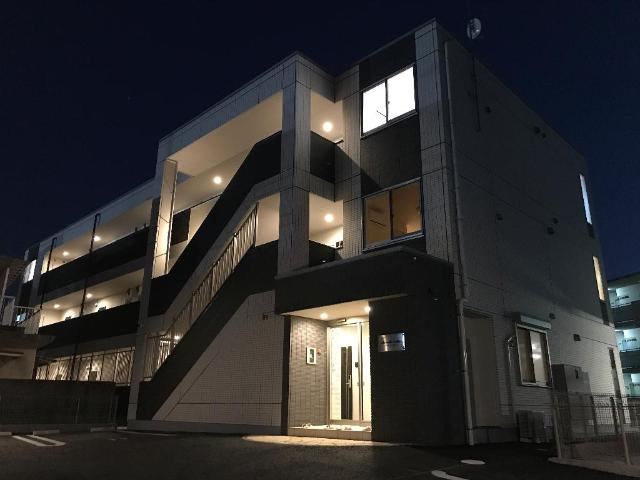 メルヴェール　コリーヌの外観|外観写真（夜）