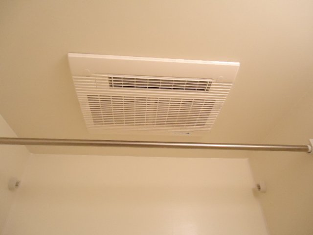 メゾンドゥーズのその他|浴室乾燥機