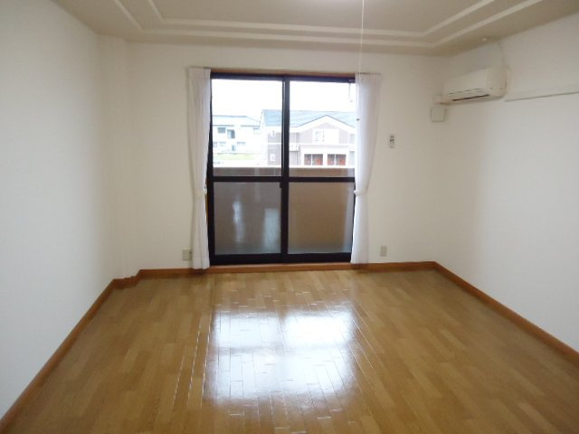 メゾンドゥーズの内装|洋室