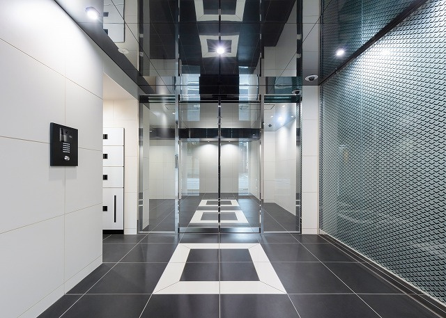 ジェノヴィア四谷三丁目グリーンヴェールの外観