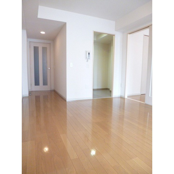 サングランパの居間・リビング|居室