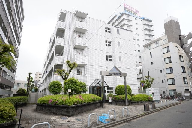 トップ明大前第３