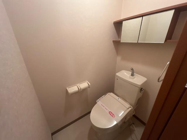 アクアのトイレ|シャワー付トイレ