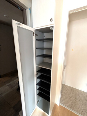 シューズボックス