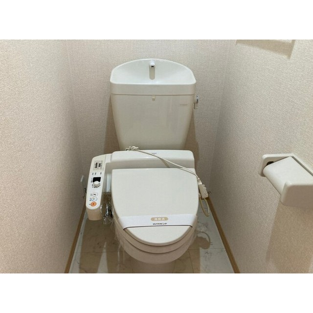 岐阜市柳津町南塚３丁目のアパートのトイレ