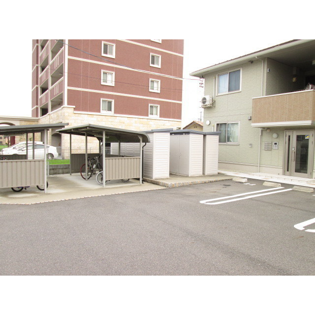 グリーンテラスＢの駐車場