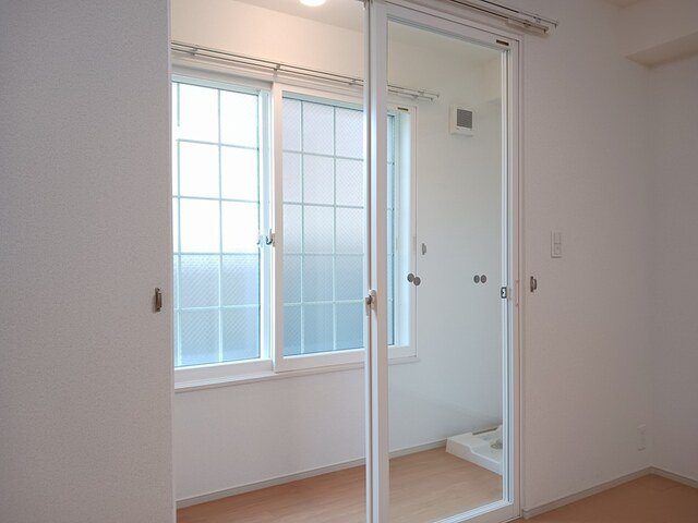 アクシズ小島のその他