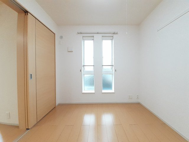 ソレイユ豊田の内装|明るい色調の室内です