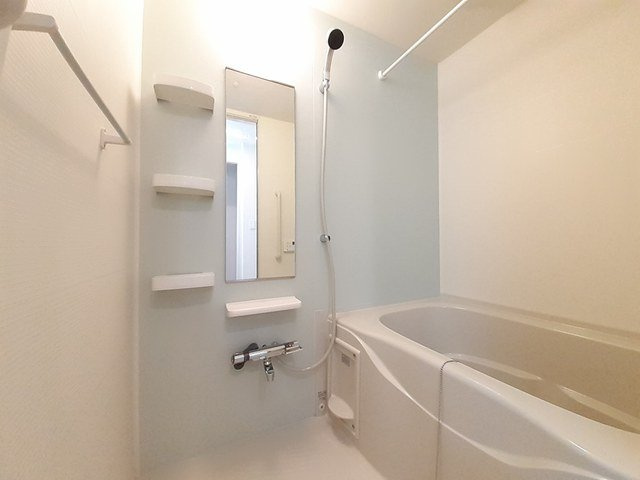 ハッピーフィールドあじさい館の浴室|コンパクトで使いやすいお風呂です