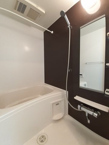 ソレアードＳの浴室|ゆったり過ごせるお風呂です