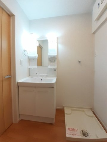 リブレ本郷Ⅰの洗面所|スペースが確保できる洗面所です