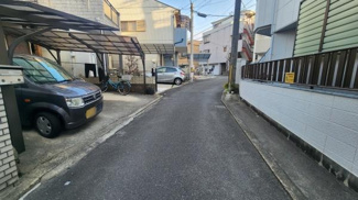 【前面道路含む現地写真】
