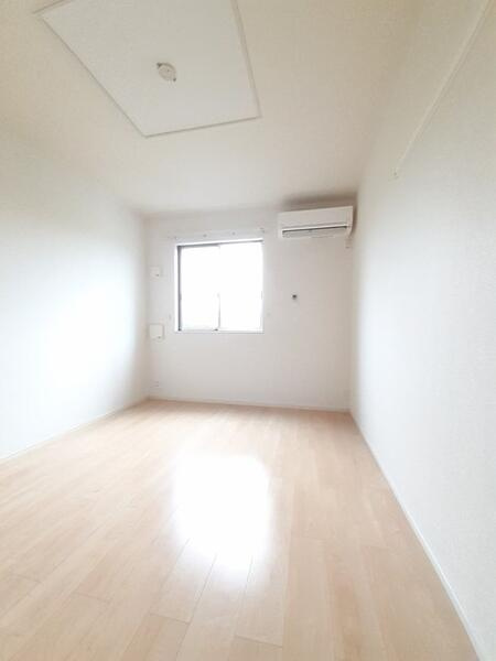 ハウオリ　エルアの洋室