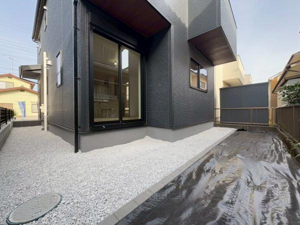 横浜市瀬谷区瀬谷６丁目の新築一戸建の庭|1Fお庭スペースです！家庭菜園など多用途利用できます。