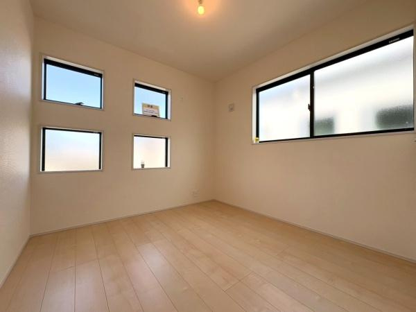 横浜市瀬谷区瀬谷６丁目の新築一戸建の子供部屋|子供部屋５帖！ご家族構成の変化にも対応できそうですね！