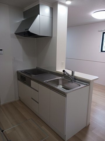 ラ　クラルテ　ａのキッチン