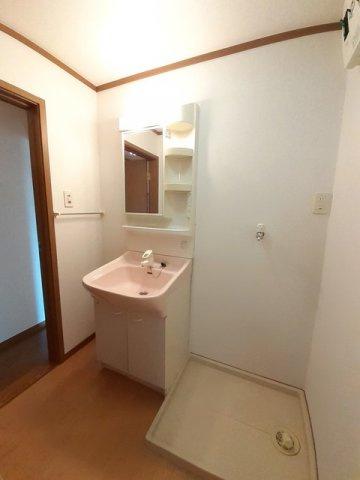 メゾンドソレイユの洗面所